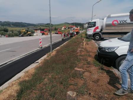 Asfaltiranje pločnika 2